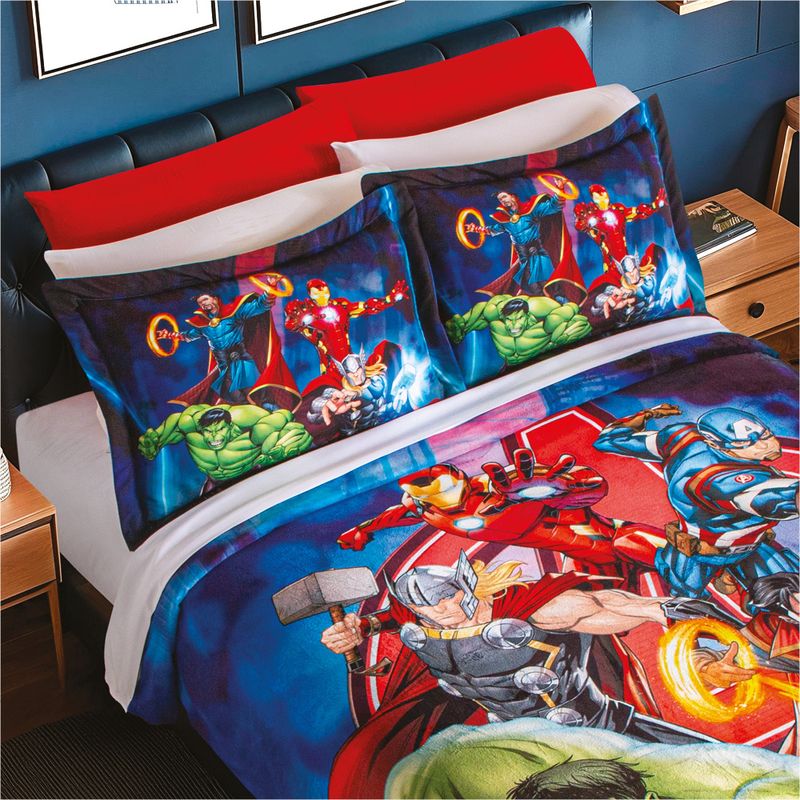 Super-avengers-ultrasuave2.jpg